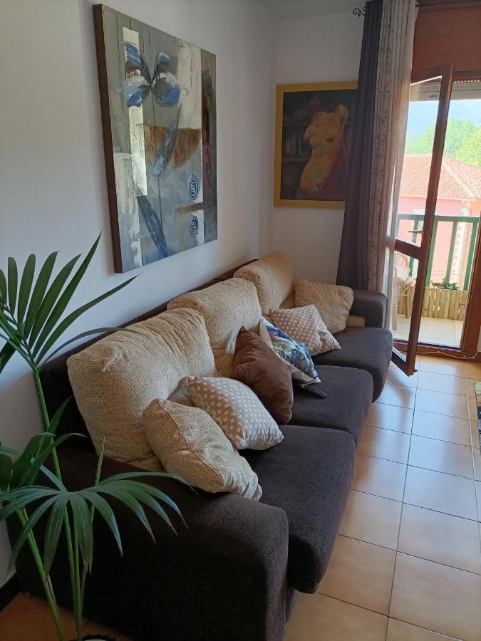 Apartamento Habitación con vistas en Bádames compartido el piso con el propietario y otros huéspedes Exterior foto